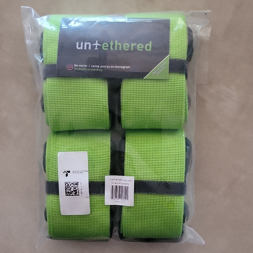 4 Green Untethered Luggage Straps NEW